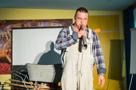 19. Europäische Kinder- und Jugendbuchmesse Saarbrücken - SAmstag.
Foto: Oliver Dietze
--
Veroeffentlichung nur nach vorheriger Honorar-Vereinbarung und mit Namensnennung.
Oliver Dietze // +49-(0)177-9761996 // post@oliverdietze.de // USt-ID DE262797891