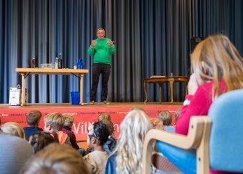 19. Europäische Kinder- und Jugendbuchmesse Saarbrücken - SAmstag.
Foto: Oliver Dietze
--
Veroeffentlichung nur nach vorheriger Honorar-Vereinbarung und mit Namensnennung.
Oliver Dietze // +49-(0)177-9761996 // post@oliverdietze.de // USt-ID DE262797891