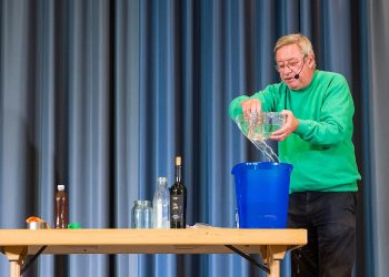 19. Europäische Kinder- und Jugendbuchmesse Saarbrücken - SAmstag.
Foto: Oliver Dietze
--
Veroeffentlichung nur nach vorheriger Honorar-Vereinbarung und mit Namensnennung.
Oliver Dietze // +49-(0)177-9761996 // post@oliverdietze.de // USt-ID DE262797891