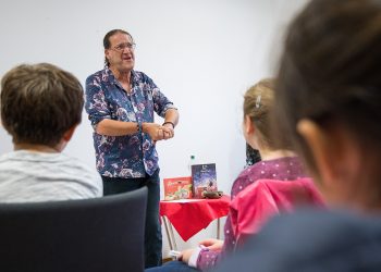 19. Europäische Kinder- und Jugendbuchmesse Saarbrücken - Tag 1.
Foto: Oliver Dietze
--
Veroeffentlichung nur nach vorheriger Honorar-Vereinbarung und mit Namensnennung.
Oliver Dietze // +49-(0)177-9761996 // post@oliverdietze.de // USt-ID DE262797891