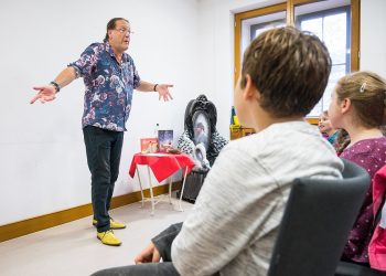 19. Europäische Kinder- und Jugendbuchmesse Saarbrücken - Tag 1.
Foto: Oliver Dietze
--
Veroeffentlichung nur nach vorheriger Honorar-Vereinbarung und mit Namensnennung.
Oliver Dietze // +49-(0)177-9761996 // post@oliverdietze.de // USt-ID DE262797891