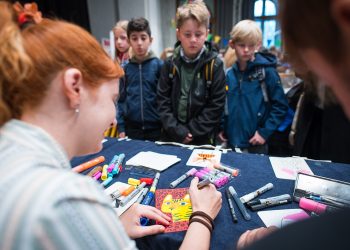 19. Europäische Kinder- und Jugendbuchmesse Saarbrücken - Tag 1.
Foto: Oliver Dietze
--
Veroeffentlichung nur nach vorheriger Honorar-Vereinbarung und mit Namensnennung.
Oliver Dietze // +49-(0)177-9761996 // post@oliverdietze.de // USt-ID DE262797891