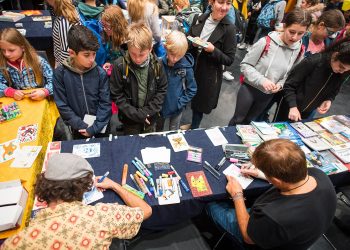 19. Europäische Kinder- und Jugendbuchmesse Saarbrücken - Tag 1.
Foto: Oliver Dietze
--
Veroeffentlichung nur nach vorheriger Honorar-Vereinbarung und mit Namensnennung.
Oliver Dietze // +49-(0)177-9761996 // post@oliverdietze.de // USt-ID DE262797891