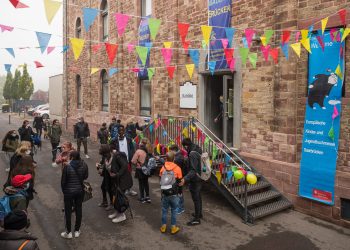 21. Europäische Kinder- und Jugendbuchmesse Saarbrücken:
Impressionen.
Foto: Oliver Dietze
--
Veroeffentlichung nur nach vorheriger Honorar-Vereinbarung und mit Namensnennung.
Oliver Dietze // +49-(0)177-9761996 // post@oliverdietze.de // USt-ID DE262797891