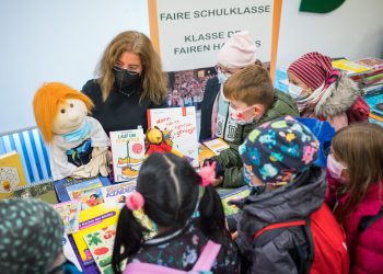 21. Europäische Kinder- und Jugendbuchmesse Saarbrücken:
Impressionen.
Foto: Oliver Dietze
--
Veroeffentlichung nur nach vorheriger Honorar-Vereinbarung und mit Namensnennung.
Oliver Dietze // +49-(0)177-9761996 // post@oliverdietze.de // USt-ID DE262797891