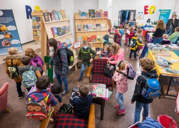21. Europäische Kinder- und Jugendbuchmesse Saarbrücken:
Impressionen.
Foto: Oliver Dietze
--
Veroeffentlichung nur nach vorheriger Honorar-Vereinbarung und mit Namensnennung.
Oliver Dietze // +49-(0)177-9761996 // post@oliverdietze.de // USt-ID DE262797891