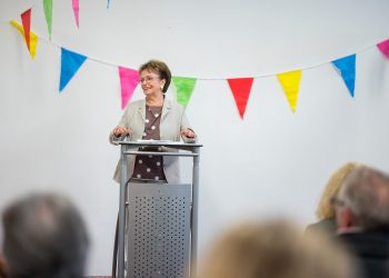 21. Europäische Kinder- und Jugendbuchmesse Saarbrücken:
Eröffnung. Doris Pack spricht zu den Gästen.
Foto: Oliver Dietze
--
Veroeffentlichung nur nach vorheriger Honorar-Vereinbarung und mit Namensnennung.
Oliver Dietze // +49-(0)177-9761996 // post@oliverdietze.de // USt-ID DE262797891