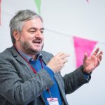 21. Europäische Kinder- und Jugendbuchmesse Saarbrücken:
Eröffnung. Messeleiter Igor Moritz-Holland begrüßt die Gäste.
Foto: Oliver Dietze
--
Veroeffentlichung nur nach vorheriger Honorar-Vereinbarung und mit Namensnennung.
Oliver Dietze // +49-(0)177-9761996 // post@oliverdietze.de // USt-ID DE262797891