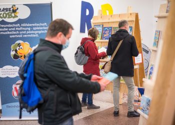 21. Europäische Kinder- und Jugendbuchmesse Saarbrücken:
Impressionen.
Foto: Oliver Dietze
--
Veroeffentlichung nur nach vorheriger Honorar-Vereinbarung und mit Namensnennung.
Oliver Dietze // +49-(0)177-9761996 // post@oliverdietze.de // USt-ID DE262797891