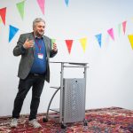 21. Europäische Kinder- und Jugendbuchmesse Saarbrücken:
Eröffnung. Messeleiter Igor Moritz-Holland begrüßt die Gäste.
Foto: Oliver Dietze
--
Veroeffentlichung nur nach vorheriger Honorar-Vereinbarung und mit Namensnennung.
Oliver Dietze // +49-(0)177-9761996 // post@oliverdietze.de // USt-ID DE262797891