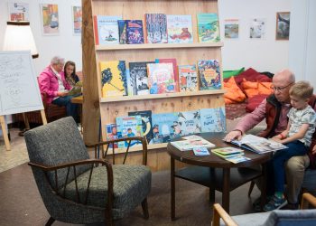 Am 11.10.2023 begann die 23. Europäische Kinder- und Jugendbuchmesse in Saarbrücken.
Foto: Oliver Dietze
--
Veroeffentlichung nur nach vorheriger Honorar-Vereinbarung und mit Namensnennung.
Oliver Dietze // +49-(0)177-9761996 // post@oliverdietze.de // USt-ID DE262797891