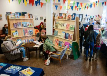 Am 11.10.2023 begann die 23. Europäische Kinder- und Jugendbuchmesse in Saarbrücken.
Foto: Oliver Dietze
--
Veroeffentlichung nur nach vorheriger Honorar-Vereinbarung und mit Namensnennung.
Oliver Dietze // +49-(0)177-9761996 // post@oliverdietze.de // USt-ID DE262797891