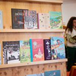 Am 11.10.2023 begann die 23. Europäische Kinder- und Jugendbuchmesse in Saarbrücken.
Foto: Oliver Dietze
--
Veroeffentlichung nur nach vorheriger Honorar-Vereinbarung und mit Namensnennung.
Oliver Dietze // +49-(0)177-9761996 // post@oliverdietze.de // USt-ID DE262797891