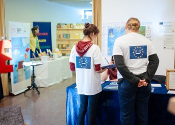 Am 11.10.2023 begann die 23. Europäische Kinder- und Jugendbuchmesse in Saarbrücken.
Foto: Oliver Dietze
--
Veroeffentlichung nur nach vorheriger Honorar-Vereinbarung und mit Namensnennung.
Oliver Dietze // +49-(0)177-9761996 // post@oliverdietze.de // USt-ID DE262797891