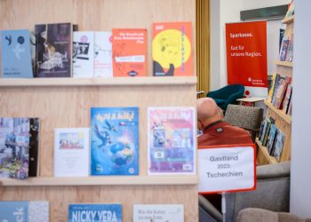Am 11.10.2023 begann die 23. Europäische Kinder- und Jugendbuchmesse in Saarbrücken.
Foto: Oliver Dietze
--
Veroeffentlichung nur nach vorheriger Honorar-Vereinbarung und mit Namensnennung.
Oliver Dietze // +49-(0)177-9761996 // post@oliverdietze.de // USt-ID DE262797891