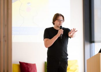 Am 11.10.2023 begann die 23. Europäische Kinder- und Jugendbuchmesse in Saarbrücken.
Foto: Oliver Dietze
--
Veroeffentlichung nur nach vorheriger Honorar-Vereinbarung und mit Namensnennung.
Oliver Dietze // +49-(0)177-9761996 // post@oliverdietze.de // USt-ID DE262797891