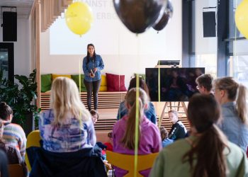 Am 11.10.2023 begann die 23. Europäische Kinder- und Jugendbuchmesse in Saarbrücken.
Foto: Oliver Dietze
--
Veroeffentlichung nur nach vorheriger Honorar-Vereinbarung und mit Namensnennung.
Oliver Dietze // +49-(0)177-9761996 // post@oliverdietze.de // USt-ID DE262797891