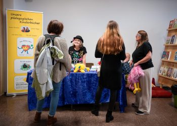 24. Europäische Kinder- und Jugendbuchmesse:
Foto: Oliver Dietze
--
Veröffentlichung nur nach vorheriger Honorar-Vereinbarung und mit Namensnennung.
Oliver Dietze // +49-(0)177-9761996 // post@oliverdietze.de // USt-ID DE262797891