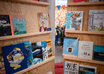 24. Europäische Kinder- und Jugendbuchmesse:
Foto: Oliver Dietze
--
Veröffentlichung nur nach vorheriger Honorar-Vereinbarung und mit Namensnennung.
Oliver Dietze // +49-(0)177-9761996 // post@oliverdietze.de // USt-ID DE262797891