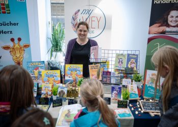24. Europäische Kinder- und Jugendbuchmesse:
Foto: Oliver Dietze
--
Veröffentlichung nur nach vorheriger Honorar-Vereinbarung und mit Namensnennung.
Oliver Dietze // +49-(0)177-9761996 // post@oliverdietze.de // USt-ID DE262797891