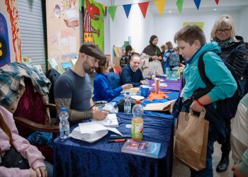24. Europäische Kinder- und Jugendbuchmesse:
Foto: Oliver Dietze
--
Veröffentlichung nur nach vorheriger Honorar-Vereinbarung und mit Namensnennung.
Oliver Dietze // +49-(0)177-9761996 // post@oliverdietze.de // USt-ID DE262797891
