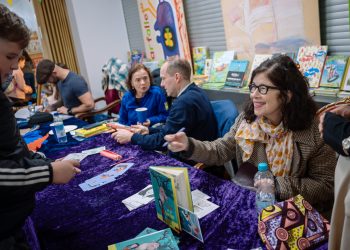 24. Europäische Kinder- und Jugendbuchmesse:
Foto: Oliver Dietze
--
Veröffentlichung nur nach vorheriger Honorar-Vereinbarung und mit Namensnennung.
Oliver Dietze // +49-(0)177-9761996 // post@oliverdietze.de // USt-ID DE262797891
