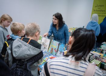 24. Europäische Kinder- und Jugendbuchmesse:
Foto: Oliver Dietze
--
Veröffentlichung nur nach vorheriger Honorar-Vereinbarung und mit Namensnennung.
Oliver Dietze // +49-(0)177-9761996 // post@oliverdietze.de // USt-ID DE262797891