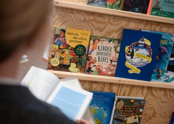 24. Europäische Kinder- und Jugendbuchmesse:
Foto: Oliver Dietze
--
Veröffentlichung nur nach vorheriger Honorar-Vereinbarung und mit Namensnennung.
Oliver Dietze // +49-(0)177-9761996 // post@oliverdietze.de // USt-ID DE262797891