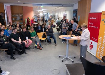 Eröffnung der Kinder- und Jugendbuchmesse in der Stadtbibliothek Saarbrücken.