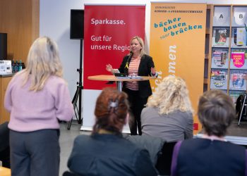 Eröffnung der Kinder- und Jugendbuchmesse in der Stadtbibliothek Saarbrücken.