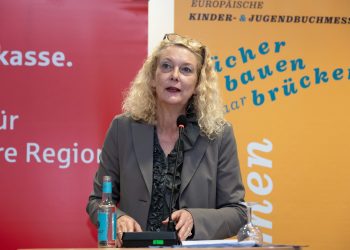 Eröffnung der Kinder- und Jugendbuchmesse in der Stadtbibliothek Saarbrücken.