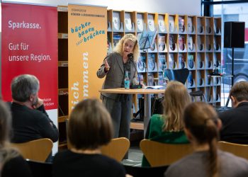 Eröffnung der Kinder- und Jugendbuchmesse in der Stadtbibliothek Saarbrücken.