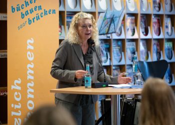 Eröffnung der Kinder- und Jugendbuchmesse in der Stadtbibliothek Saarbrücken.