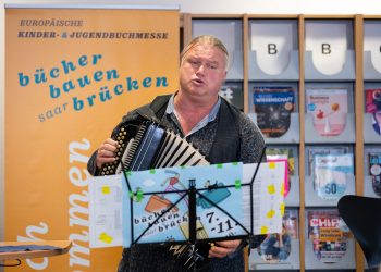 Eröffnung der Kinder- und Jugendbuchmesse in der Stadtbibliothek Saarbrücken.