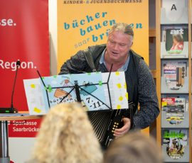 Eröffnung der Kinder- und Jugendbuchmesse in der Stadtbibliothek Saarbrücken.
