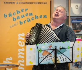 Eröffnung der Kinder- und Jugendbuchmesse in der Stadtbibliothek Saarbrücken.